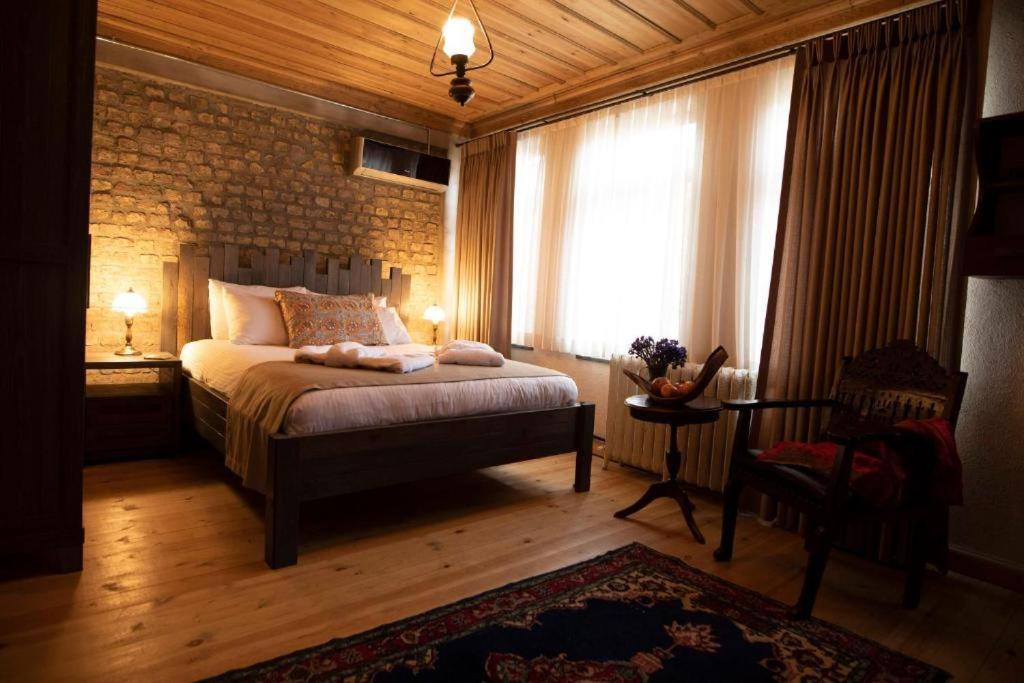 Maria Balat Hotel Istanbul Exterior photo
